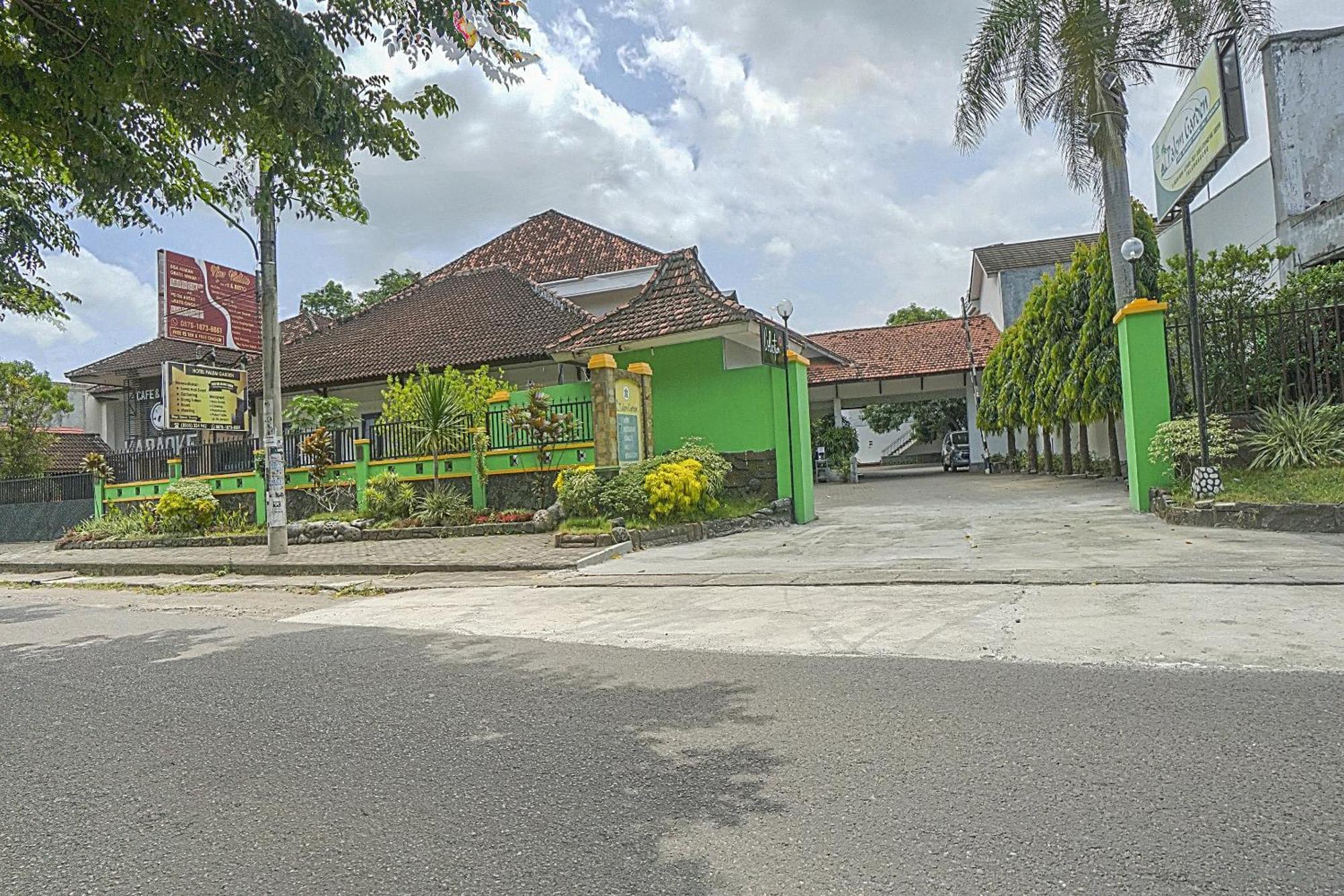 Hotel Oyo Life 90589 Palem Garden Tulungagung
